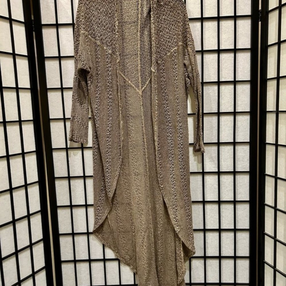 Ecoté Long Duster. Taupe.